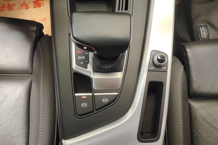 Used Audi A4L 2022 40 TFSI Fashion Dynamic Model Gear Lever