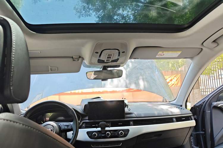 Used Audi A4L 2022 40 TFSI Fashion Dynamic Model Headliner