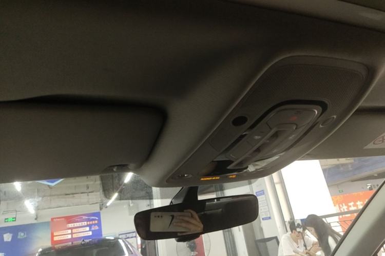 Used Audi A4L 2022 40 TFSI Luxury Dynamic Model Headliner