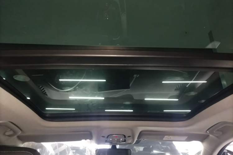 Used Audi A4L 2022 40 TFSI Luxury Dynamic Model Headliner