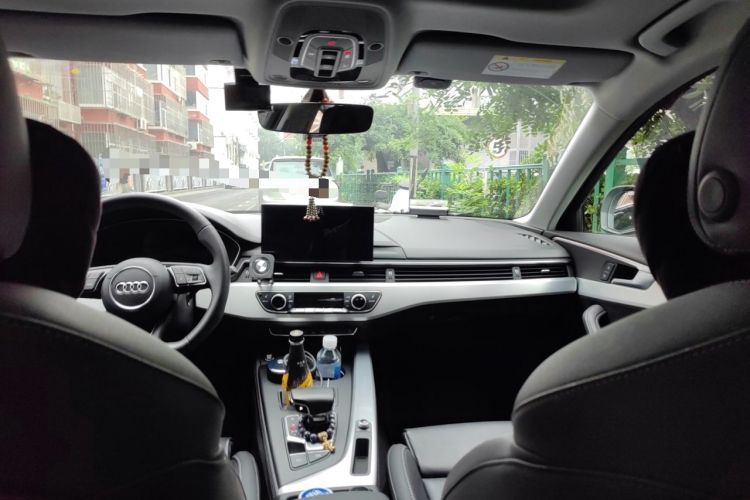 Used Audi A4L 2022 40 TFSI Luxury Dynamic Model Headliner