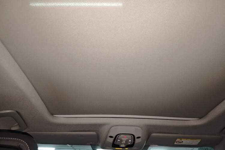 Used Audi A4L 2022 40 TFSI Luxury Dynamic Model Headliner