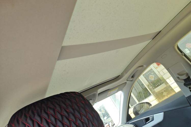 Used Audi A4L 2022 40 TFSI Luxury Dynamic Model Headliner