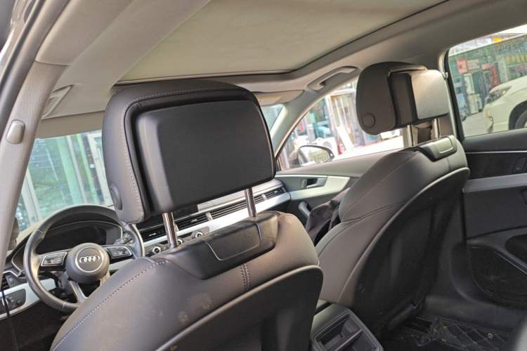 Used Audi A4L 2022 40 TFSI Fashion Dynamic Model Headliner