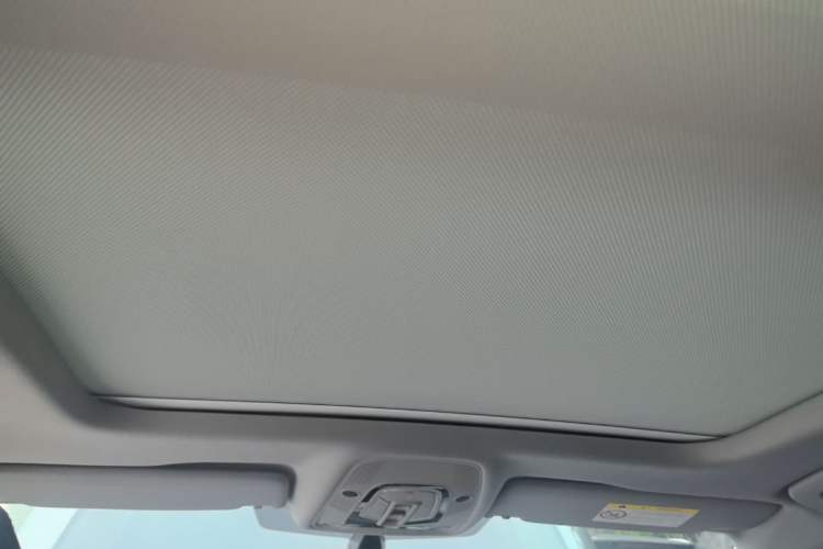Used Audi A4L 2022 40 TFSI Luxury Dynamic Model Headliner