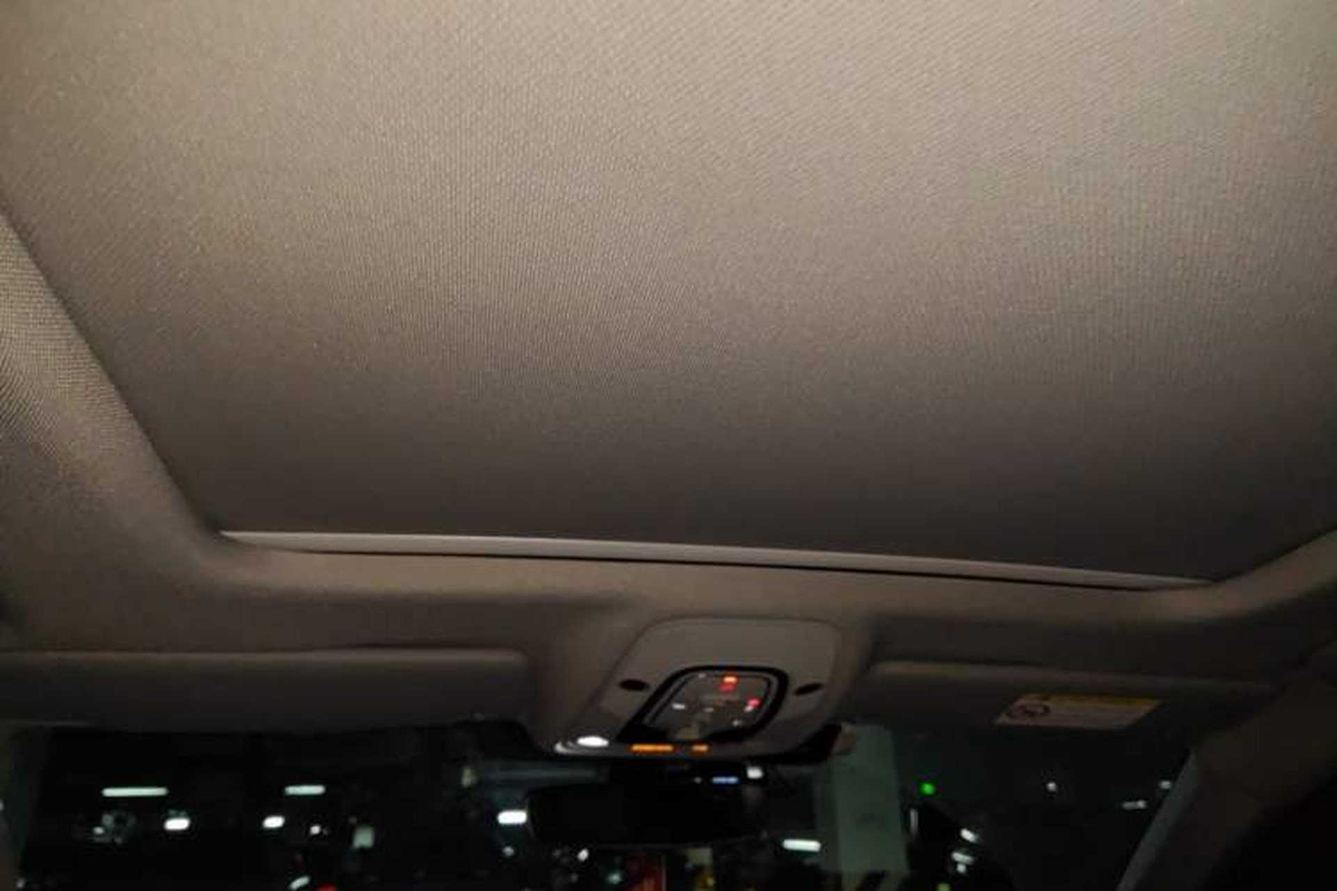 Used Audi A4L 2022 40 TFSI Luxury Dynamic Model Headliner