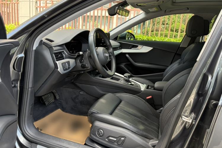 Used Audi A4L 2022 40 TFSI Fashion Dynamic Model Interior 1