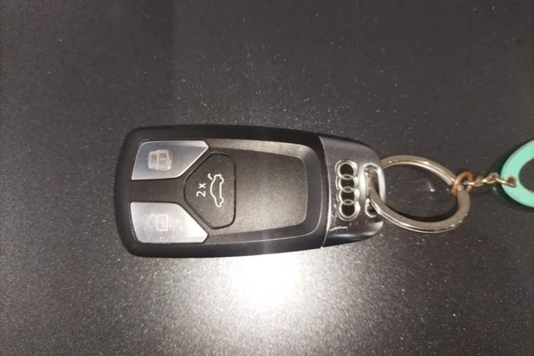 Used Audi A4L 2022 40 TFSI Luxury Dynamic Model Interior 1