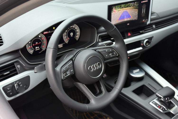 Used Audi A4L 2022 40 TFSI Fashion Dynamic Model Interior 1