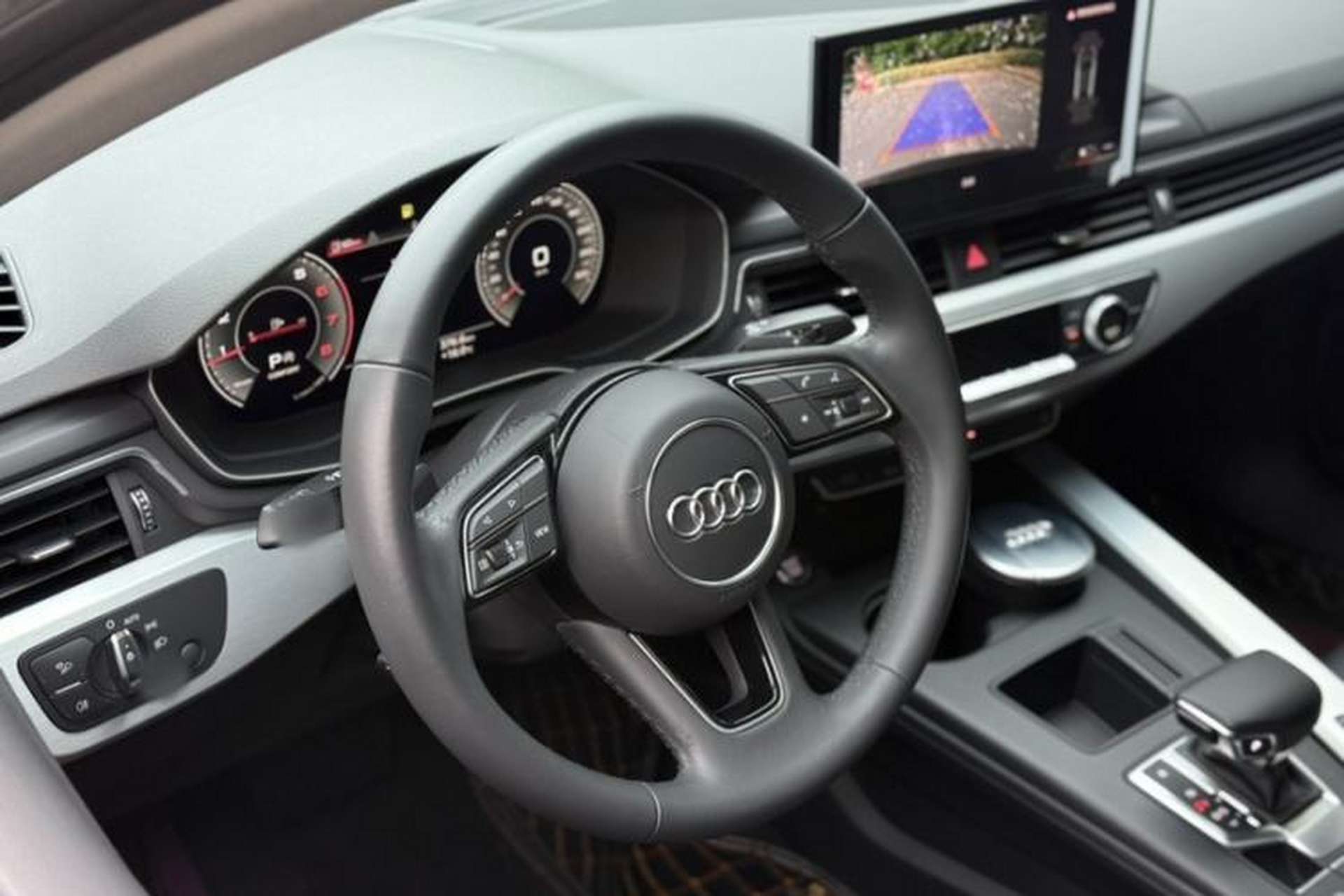 Used Audi A4L 2022 40 TFSI Fashion Dynamic Model Interior 1