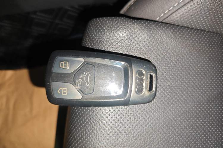 Used Audi A4L 2022 40 TFSI Fashion Dynamic Model Interior 1