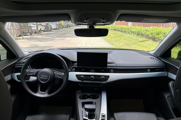 Used Audi A4L 2022 40 TFSI Fashion Dynamic Model Interior 2