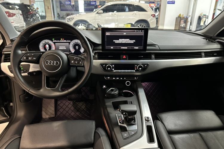 Used Audi A4L 2022 40 TFSI Luxury Dynamic Model Interior 2