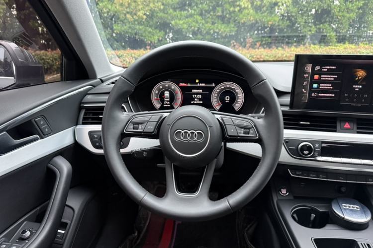 Used Audi A4L 2022 40 TFSI Fashion Dynamic Model Interior 2