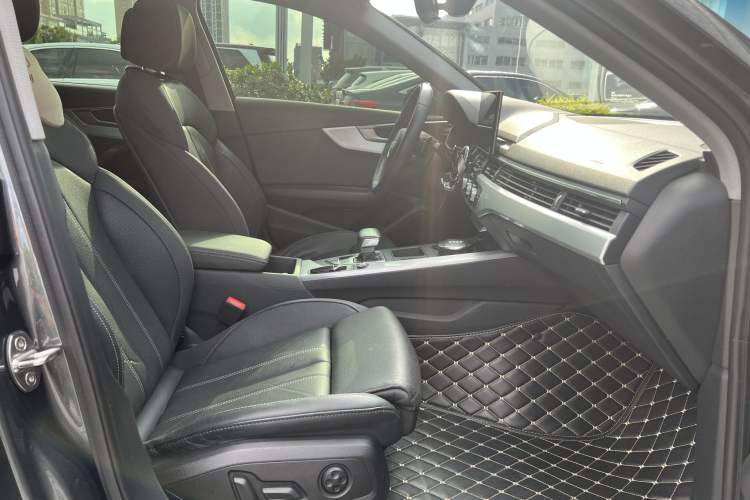 Used Audi A4L 2022 40 TFSI Fashion Dynamic Model Interior 3