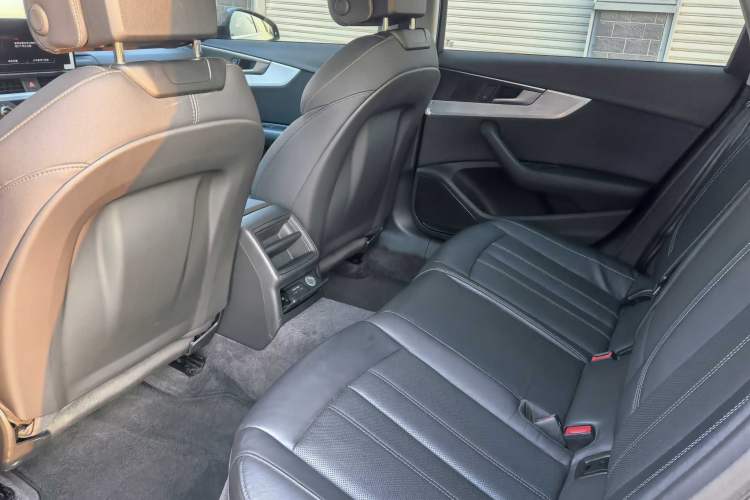 Used Audi A4L 2022 40 TFSI Fashion Dynamic Model Interior 4