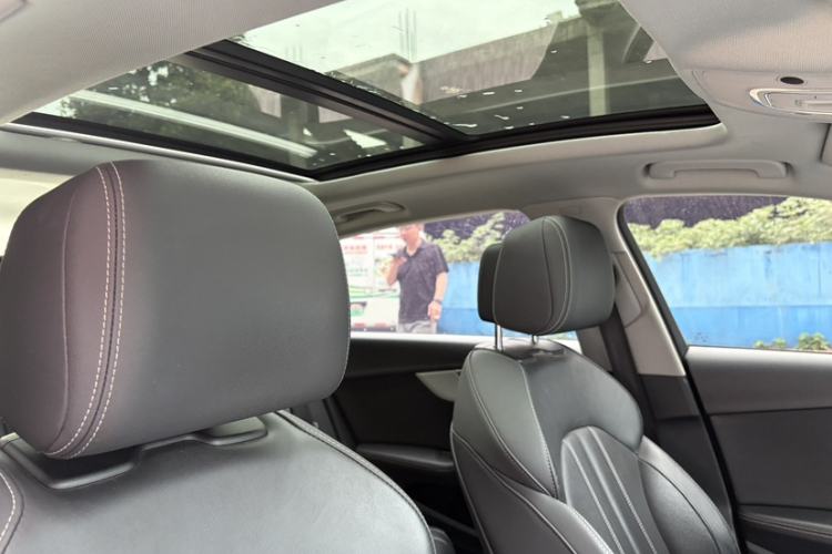 Used Audi A4L 2022 40 TFSI Luxury Dynamic Model Interior 7