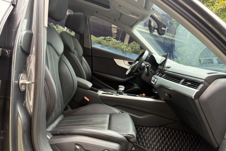 Used Audi A4L 2022 40 TFSI Luxury Dynamic Model Interior 8