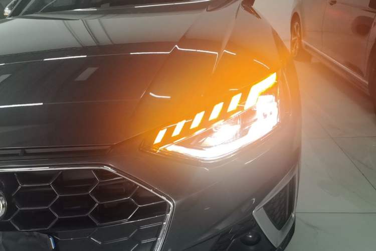 Used Audi A4L 2022 40 TFSI Fashion Dynamic Model Left Front Headlight