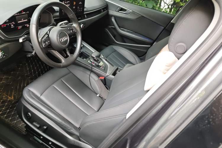 Used Audi A4L 2022 40 TFSI Stylish and Elegant Edition Left Front Seat