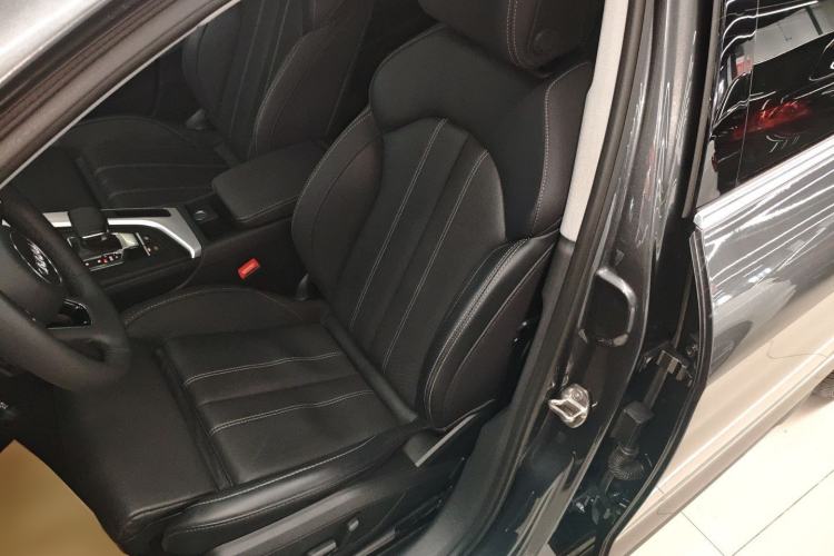 Used Audi A4L 2022 40 TFSI Fashion Dynamic Model Left Front Seat