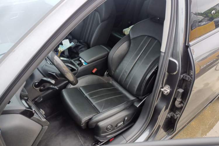 Used Audi A4L 2022 40 TFSI Fashion Dynamic Model Left Front Seat