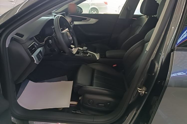 Used Audi A4L 2022 40 TFSI Luxury Dynamic Model Left Front Seat