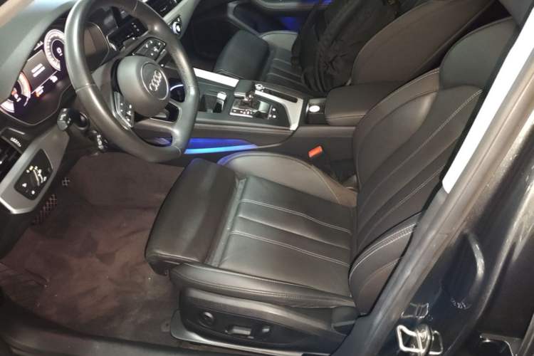 Used Audi A4L 2022 40 TFSI Luxury Dynamic Model Left Front Seat
