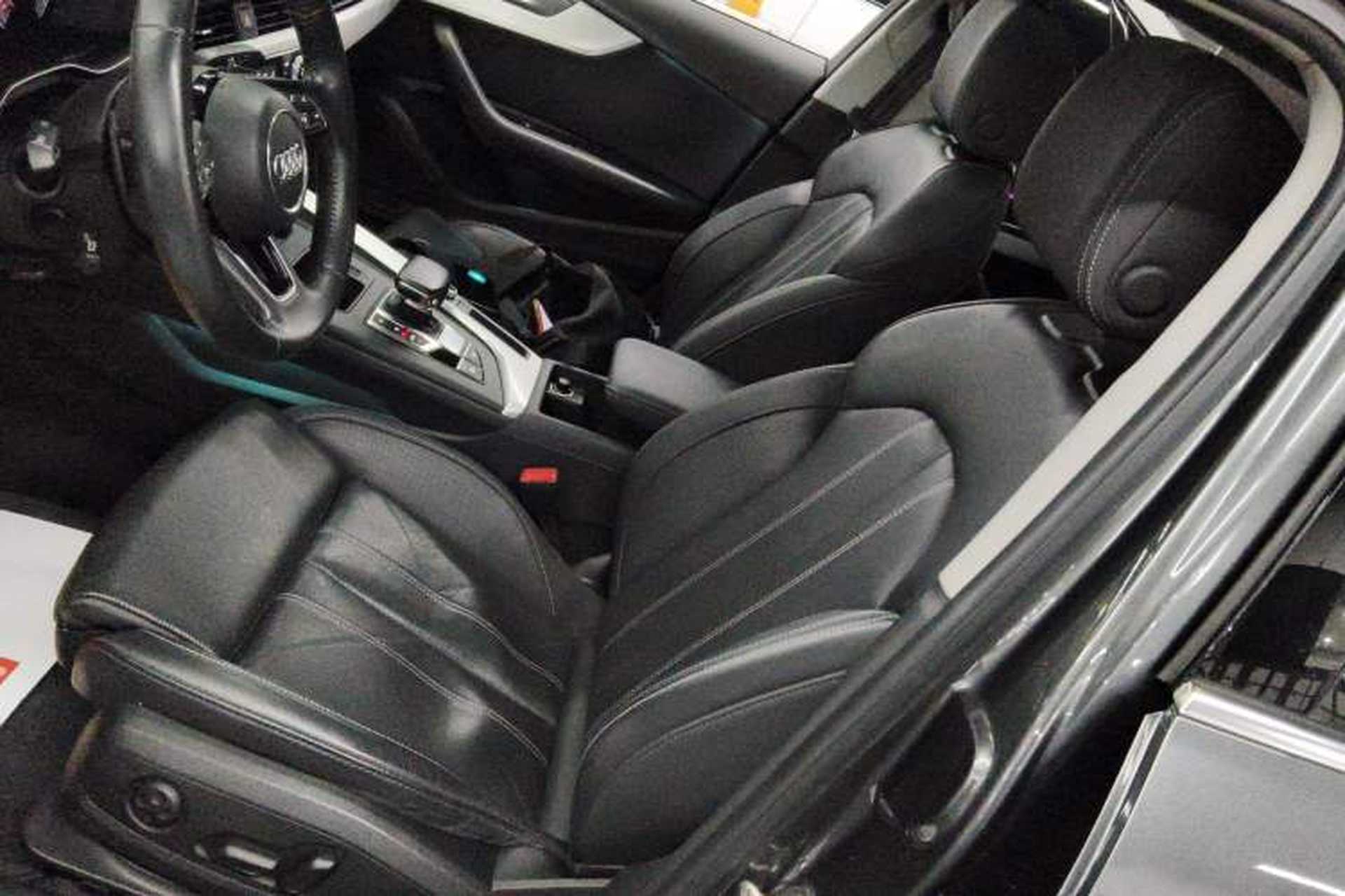 Used Audi A4L 2022 40 TFSI Luxury Dynamic Model Left Front Seat