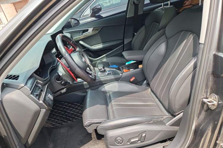 Used Audi A4L 2022 40 TFSI Luxury Dynamic Model Left Front Seat