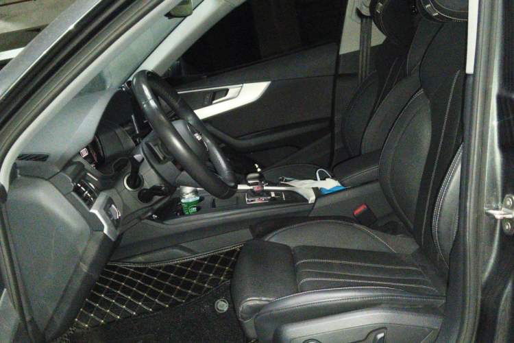 Used Audi A4L 2022 40 TFSI Fashion Dynamic Model Left Front Seat