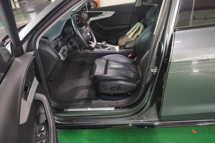 Used Audi A4L 2022 40 TFSI Luxury Dynamic Model Left Front Seat