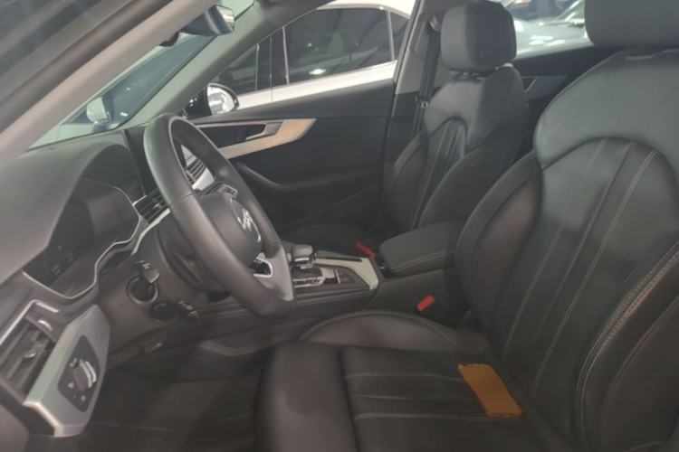 Used Audi A4L 2022 40 TFSI Luxury Dynamic Model Left Front Seat