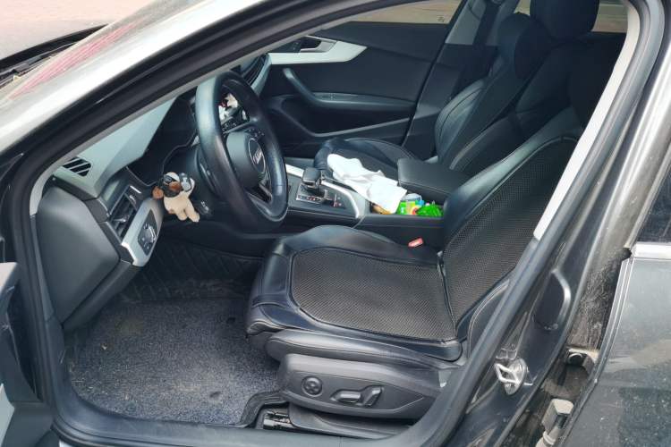 Used Audi A4L 2022 40 TFSI Fashion Dynamic Model Left Front Seat