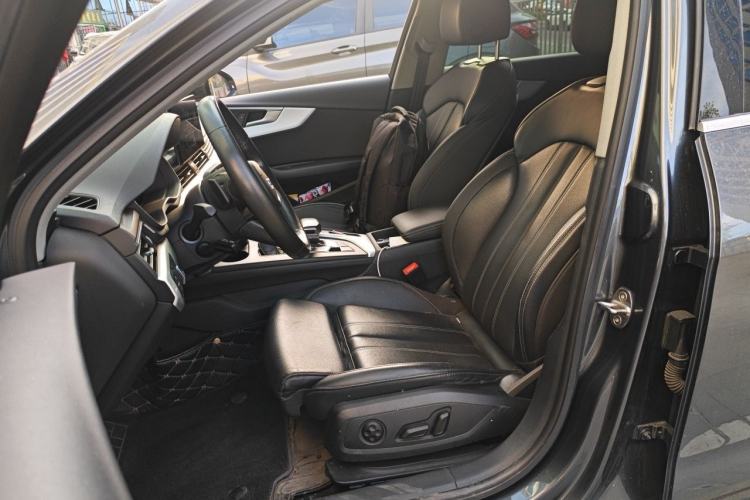 Used Audi A4L 2022 40 TFSI Fashion Dynamic Model Left Front Seat