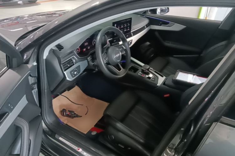 Used Audi A4L 2022 40 TFSI Luxury Dynamic Model Left Front Seat