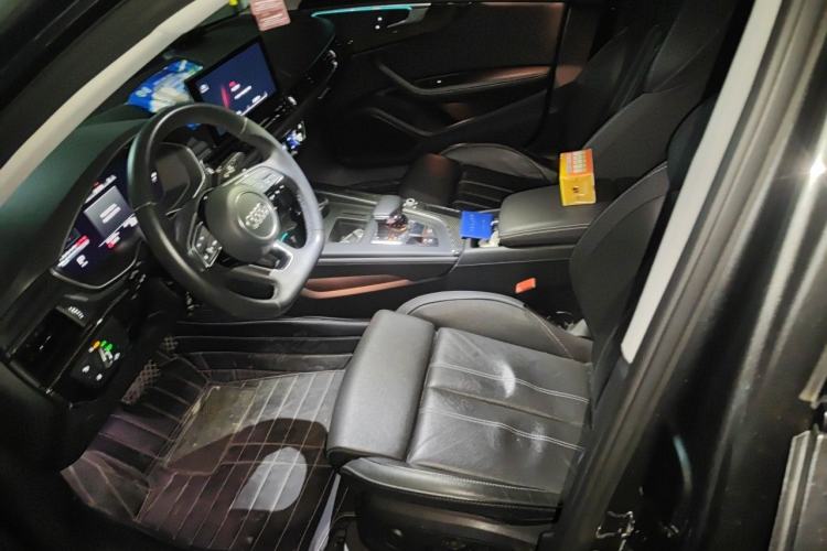 Used Audi A4L 2022 40 TFSI Luxury Dynamic Model Left Front Seat