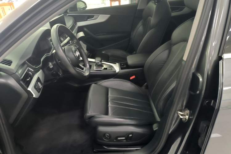 Used Audi A4L 2022 40 TFSI Fashion Dynamic Model Left Front Seat