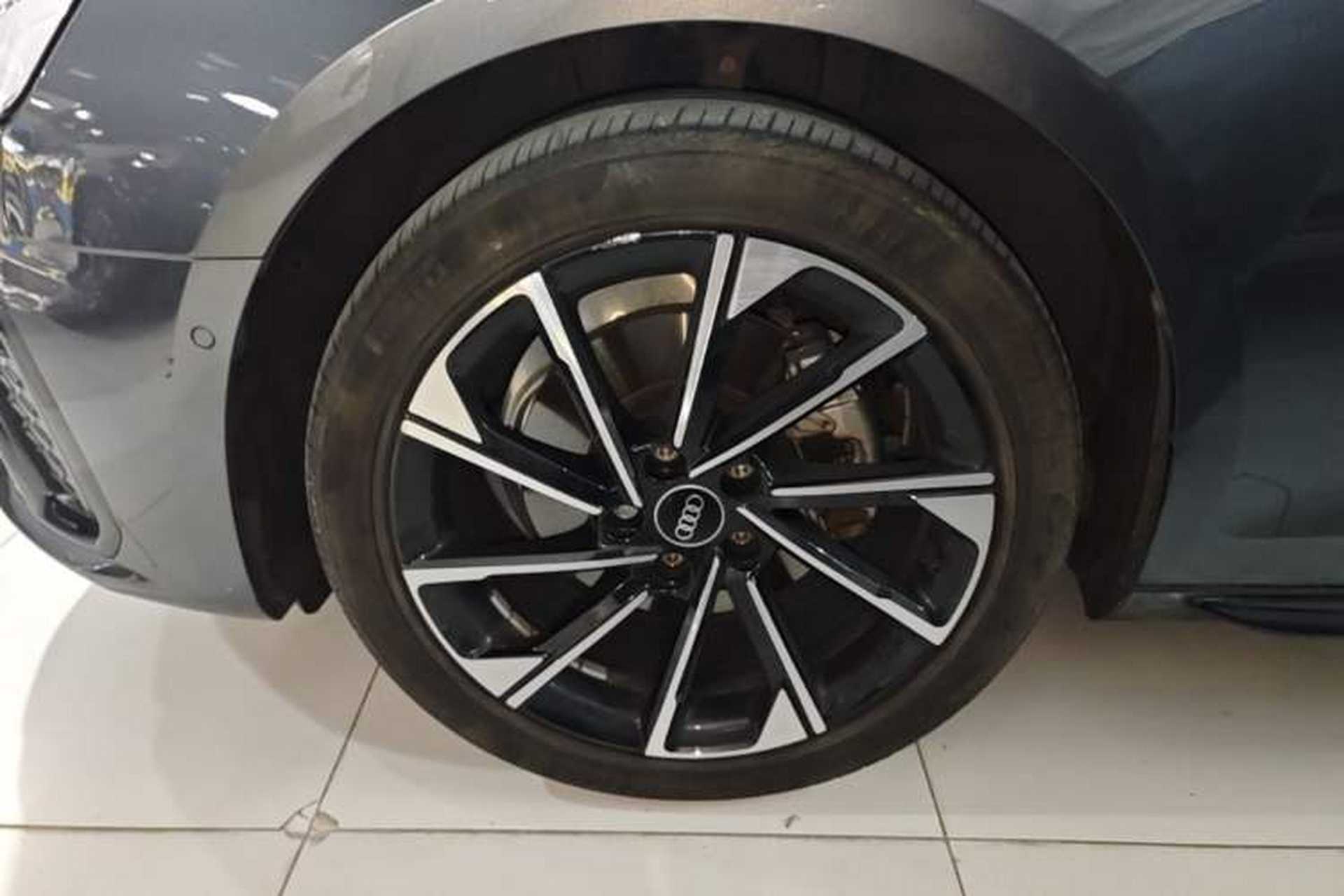 Used Audi A4L 2022 40 TFSI Luxury Dynamic Model Left Front Wheel Hub
