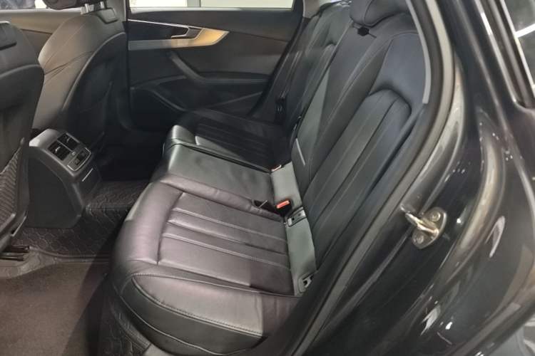 Used Audi A4L 2022 40 TFSI Luxury Dynamic Model Left Rear Seat