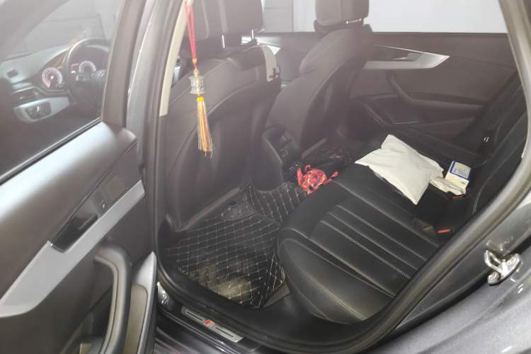 Used Audi A4L 2022 40 TFSI Fashion Dynamic Model Left Rear Seat