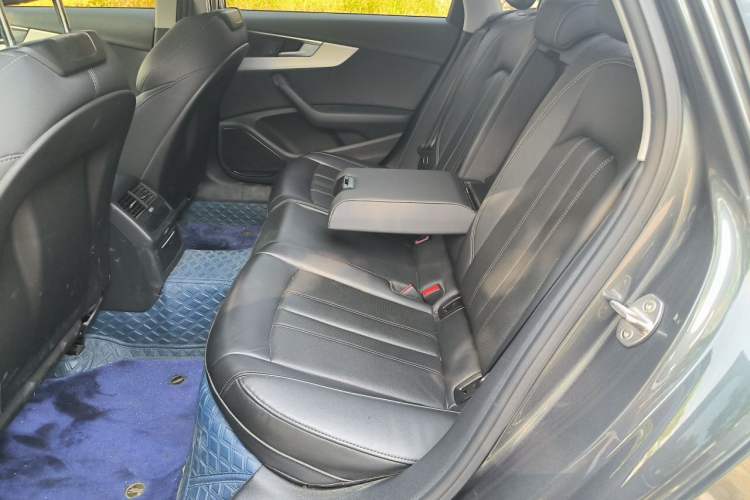 Used Audi A4L 2022 40 TFSI Fashion Dynamic Model Left Rear Seat