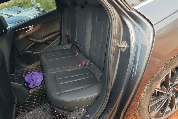 Used Audi A4L 2022 40 TFSI Stylish and Elegant Edition Left Rear Seat