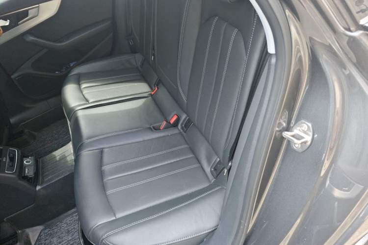 Used Audi A4L 2022 40 TFSI Fashion Dynamic Model Left Rear Seat
