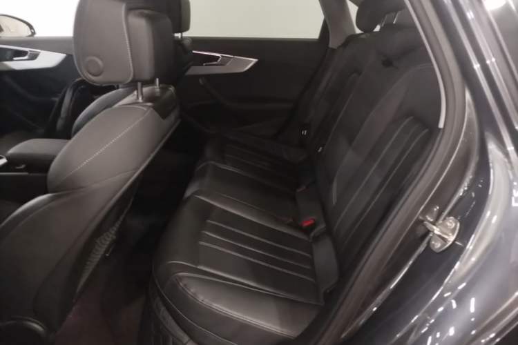 Used Audi A4L 2022 40 TFSI Luxury Dynamic Model Left Rear Seat