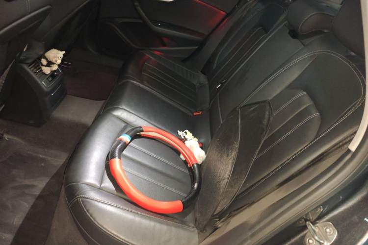 Used Audi A4L 2022 40 TFSI Luxury Dynamic Model Left Rear Seat