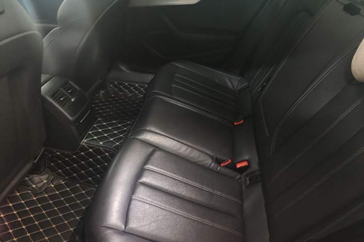 Used Audi A4L 2022 40 TFSI Fashion Dynamic Model Left Rear Seat