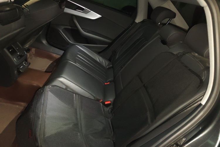 Used Audi A4L 2022 40 TFSI Luxury Dynamic Model Left Rear Seat