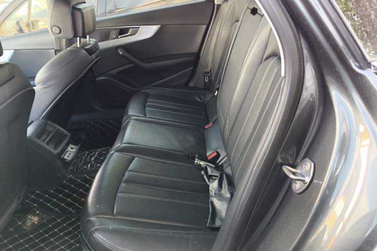 Used Audi A4L 2022 40 TFSI Fashion Dynamic Model Left Rear Seat