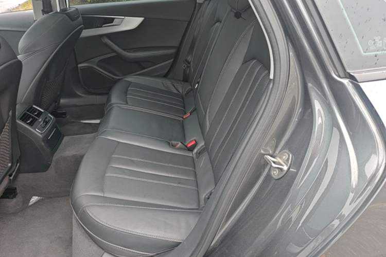 Used Audi A4L 2022 40 TFSI Luxury Dynamic Model Left Rear Seat